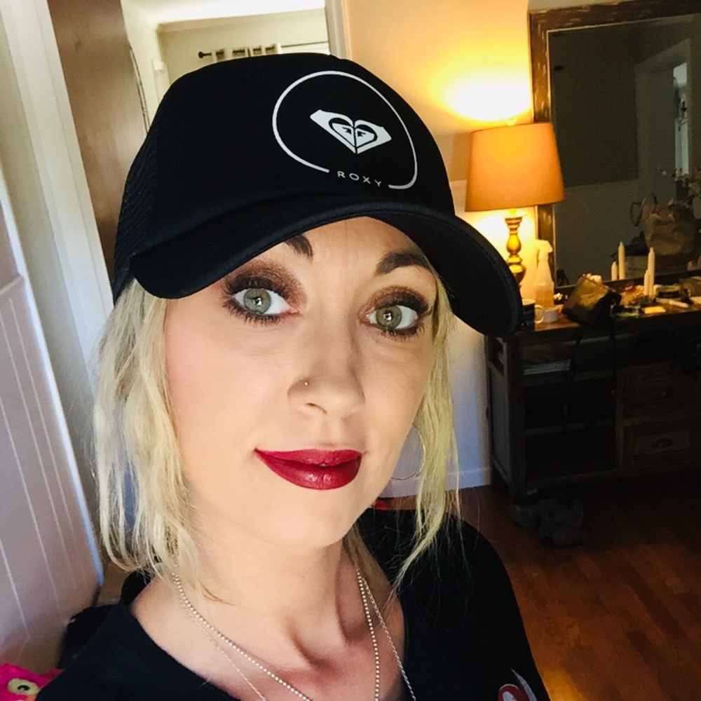 Meet your Posher, Carrie